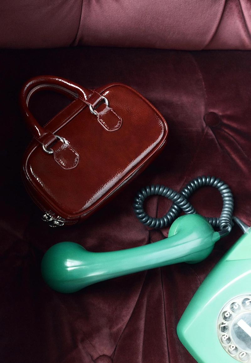 Мини-сумка-боулинг через плечо