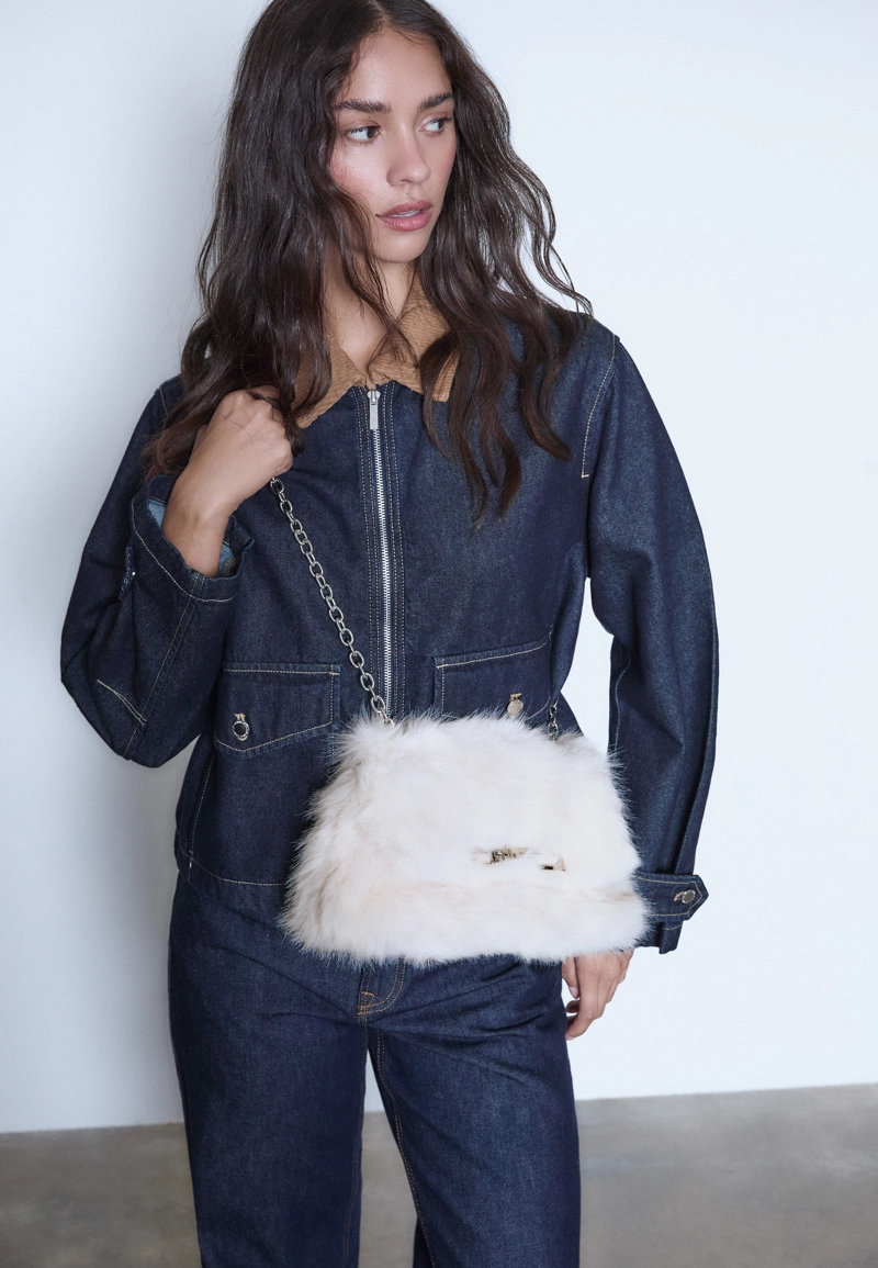 Мини-сумка через плечо прямоугольной формы из искусственного меха