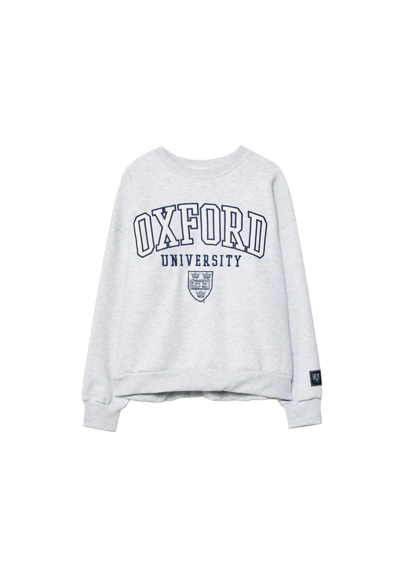 Толстовка с вышивкой