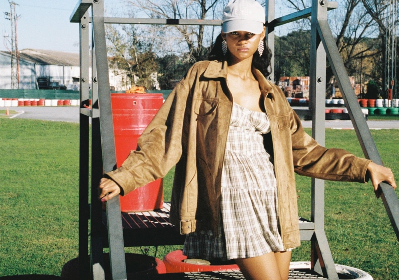 Куртка с пряжками из искусственной замши