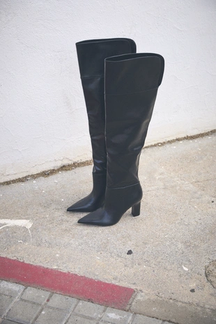 Ботфорты на каблуке со складкой- Заказать в России