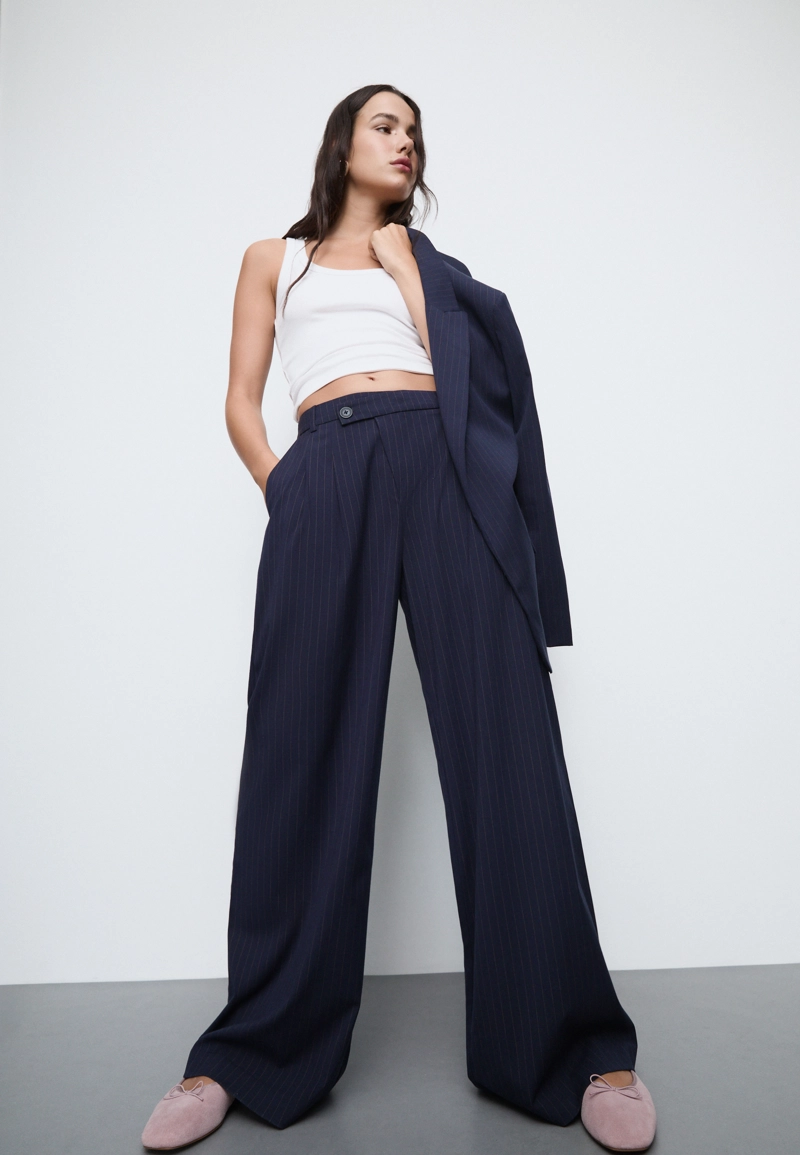 Кожаные балетки с бантом