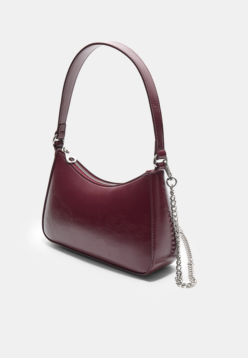 Сумка на плечо с цепочкой