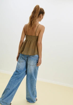 Легкий топ с вышивкой и бисером на бретелях- Заказать в России