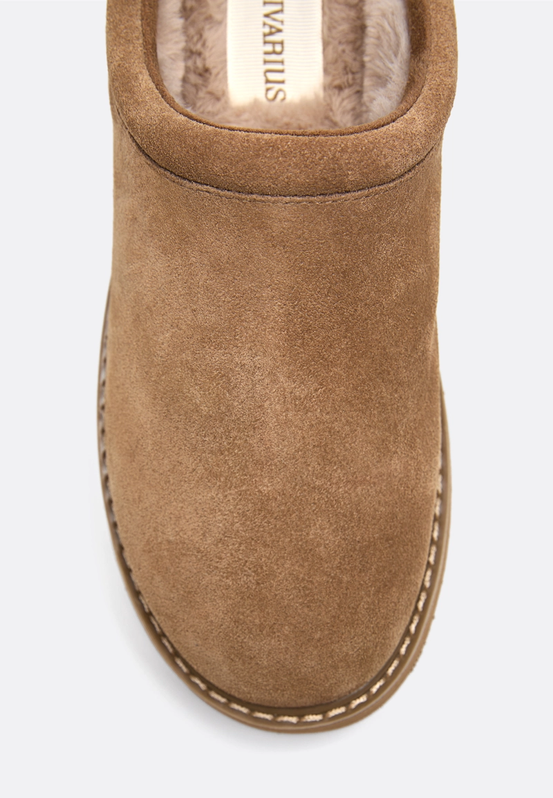 Кожаные сабо на плоской подошве