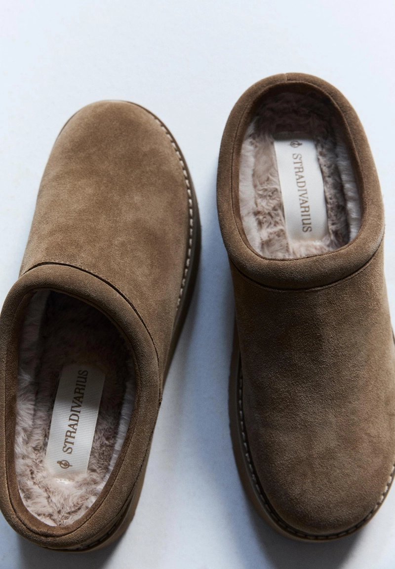 Кожаные сабо на плоской подошве