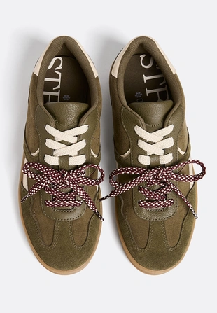 Повседневные кроссовки с двойными шнурками- Заказать в России