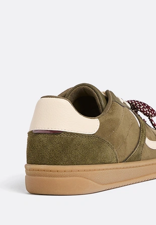 Повседневные кроссовки с двойными шнурками- Заказать в России