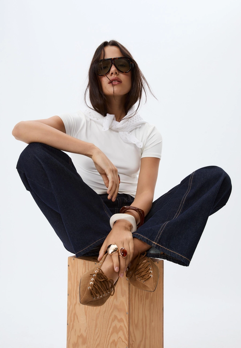 Кожаные балетки со шнуровкой