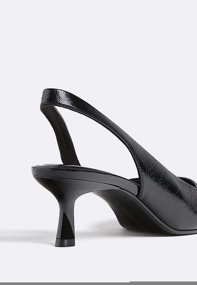 Базовые туфли на каблуке