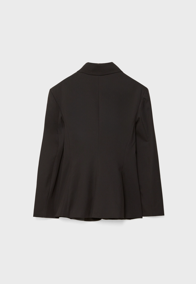 Приталенный пиджак