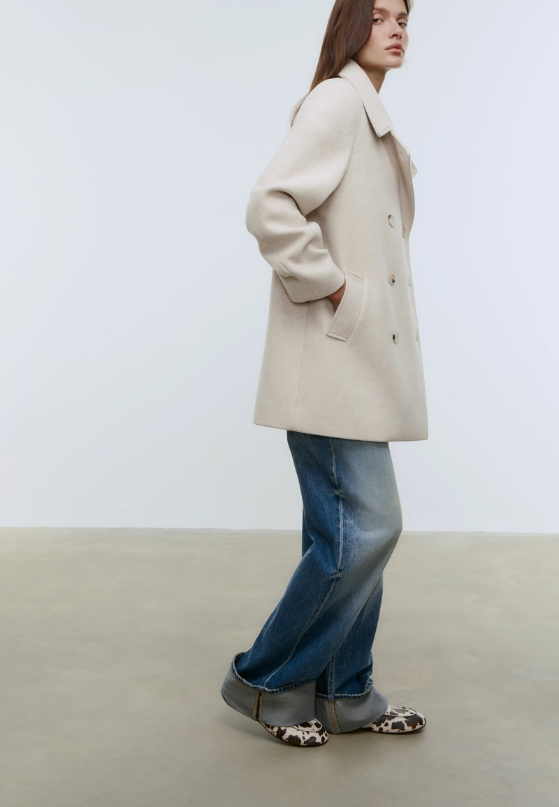 Пальто с воротником из искусственного меха