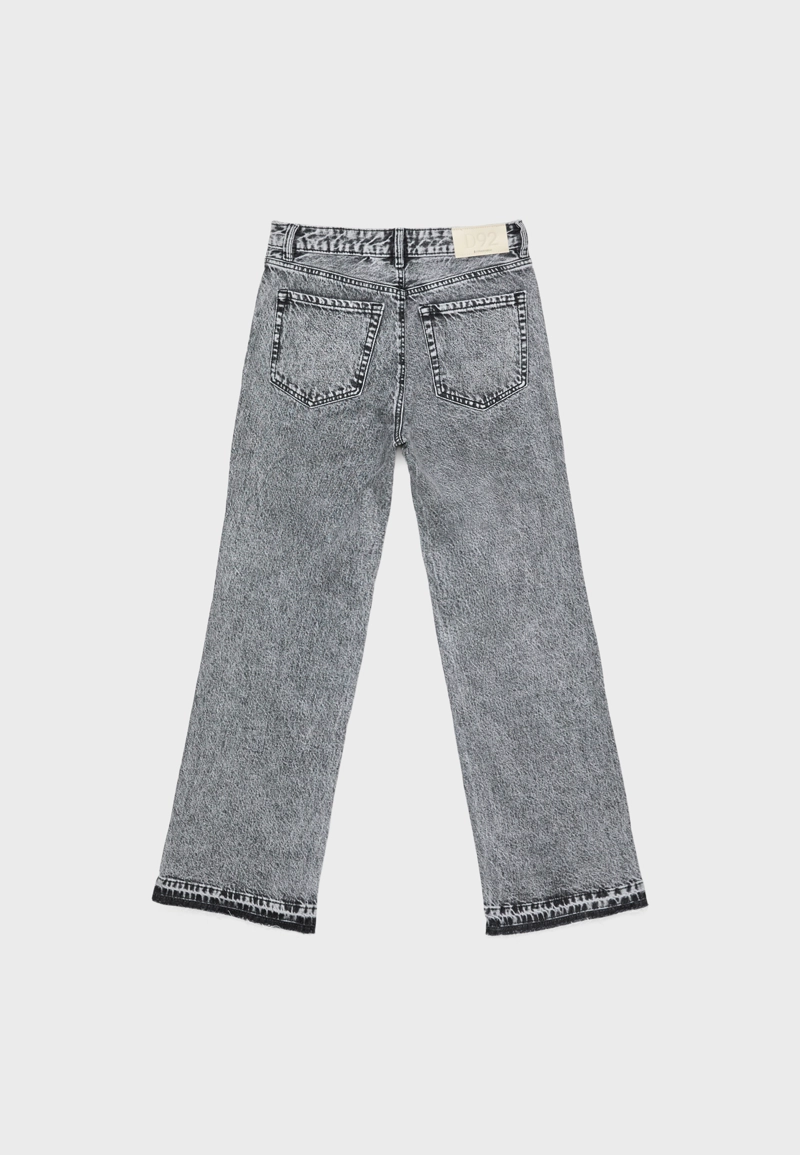 Джинсы прямого кроя