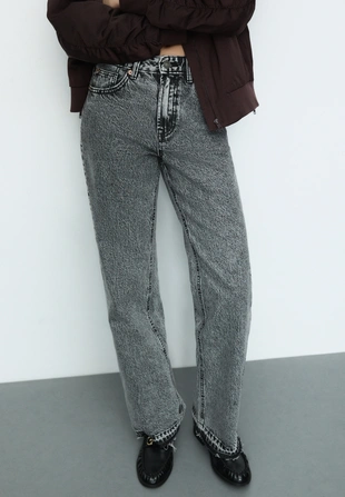 Джинсы прямого кроя- Заказать в России