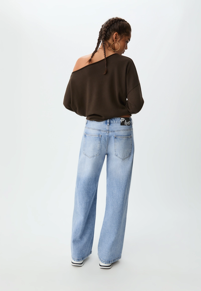 Джинсы свободного кроя