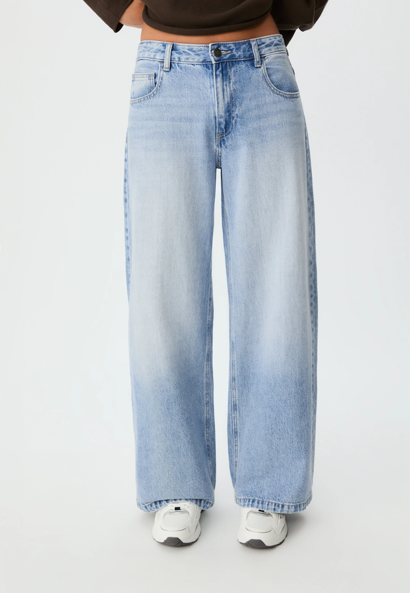 Джинсы свободного кроя