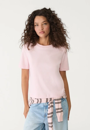 Базовая футболка классического кроя из плотной ткани- Заказать в России