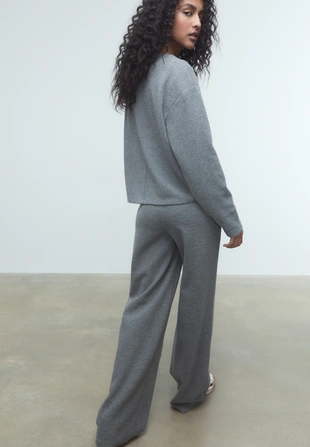 Трикотажные брюки со стрелками- Заказать в России