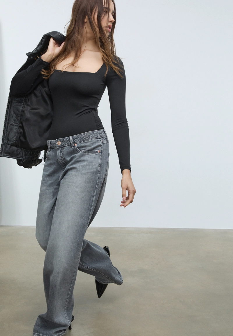 Боди из полиамида с квадратным вырезом