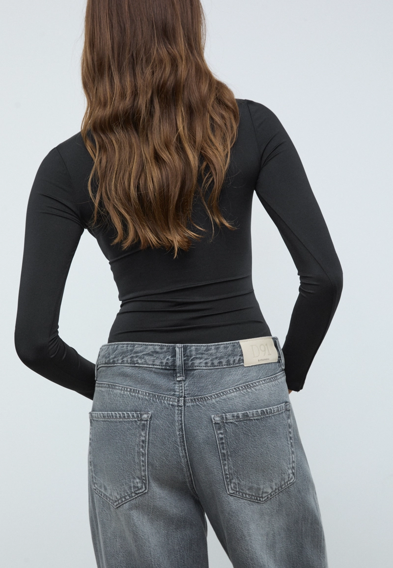 Боди из полиамида с квадратным вырезом