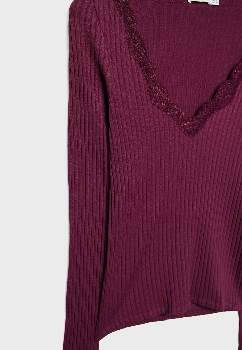 Бесшовная футболка с кружевом