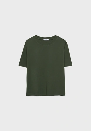 Базовая футболка классического кроя из плотного материала- Заказать в России