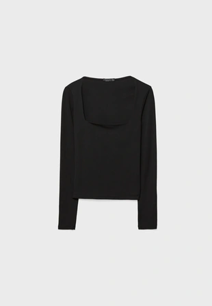 Базовая футболка с квадратным вырезом- Заказать в России