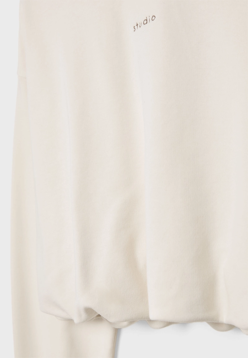 Свитшот-баллон для студии