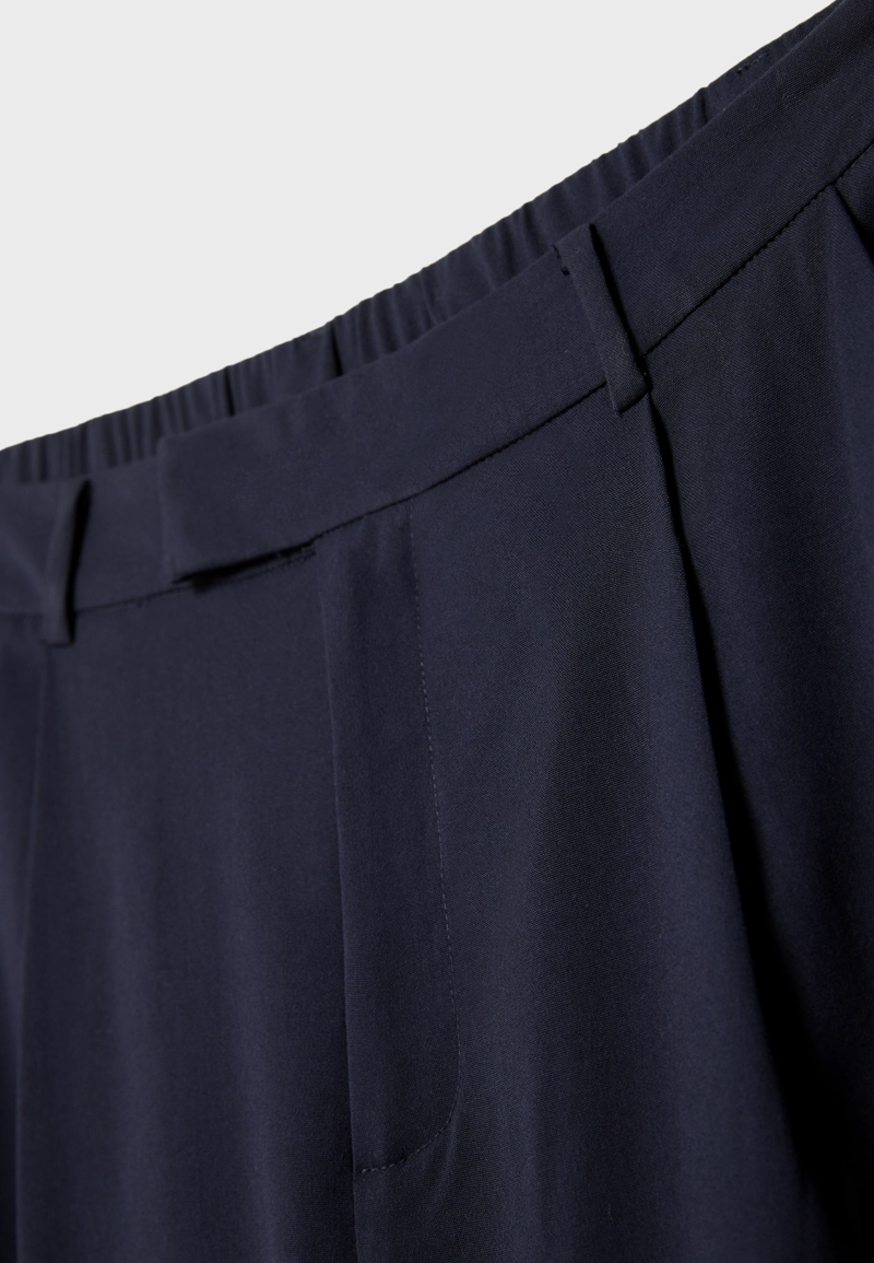 Брюки классические свободного кроя