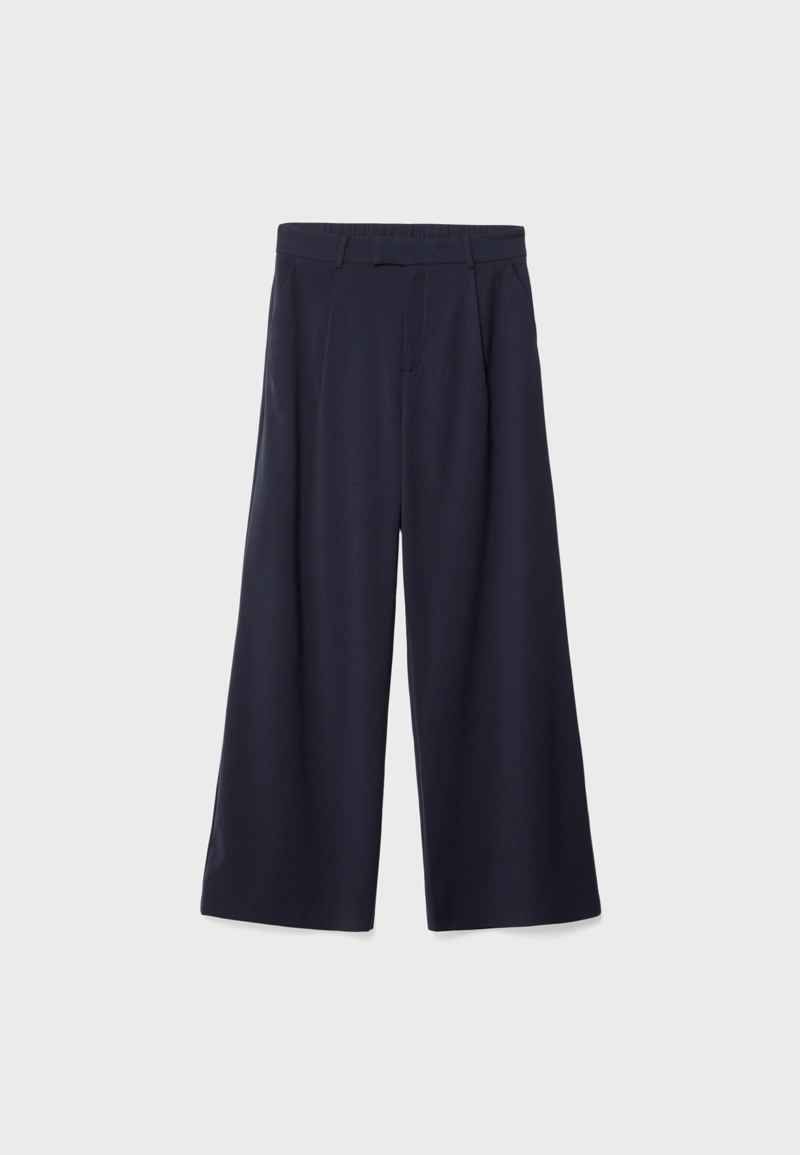 Брюки классические свободного кроя