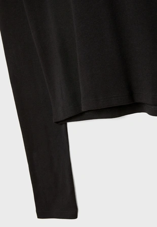 Базовая хлопковая футболка с длинными рукавами- Заказать в России