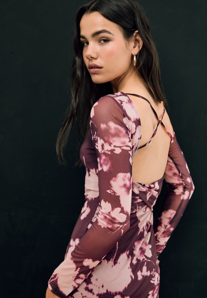 Платье миди из полупрозрачной ткани с открытой спиной