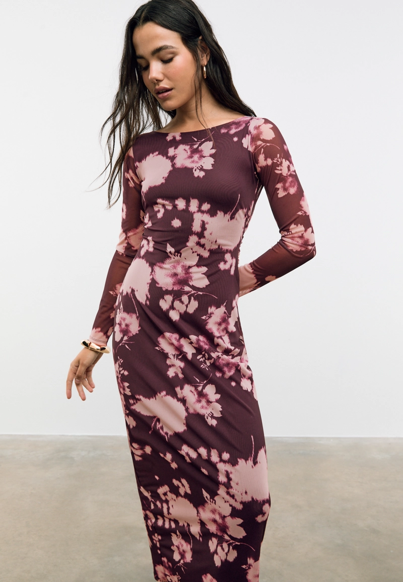 Платье миди из полупрозрачной ткани с открытой спиной