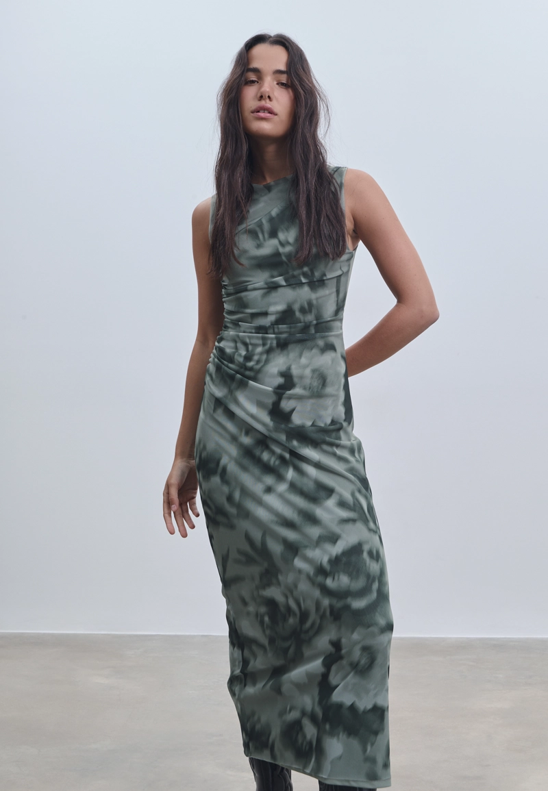 Платье миди из полупрозрачной ткани с принтом