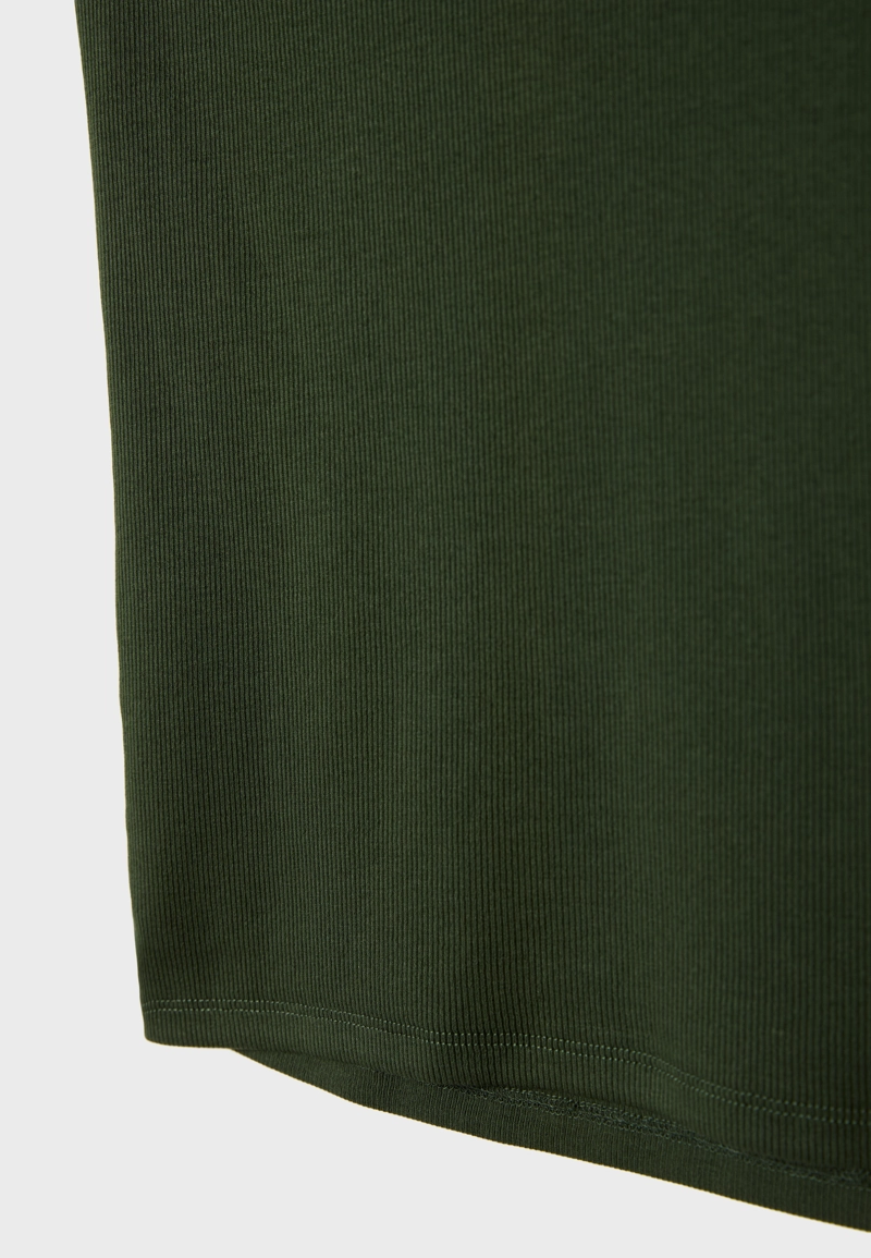 Базовый топ на бретелях