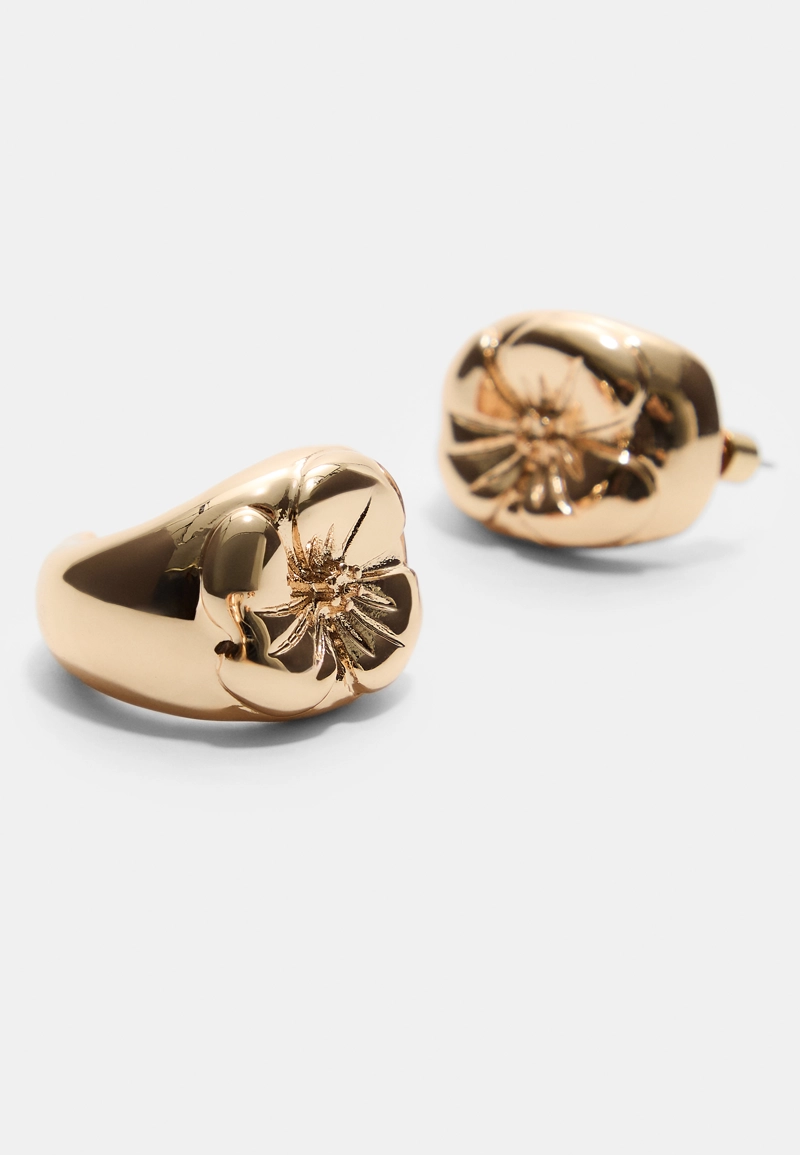 Набор из 2 серег с объемными цветами