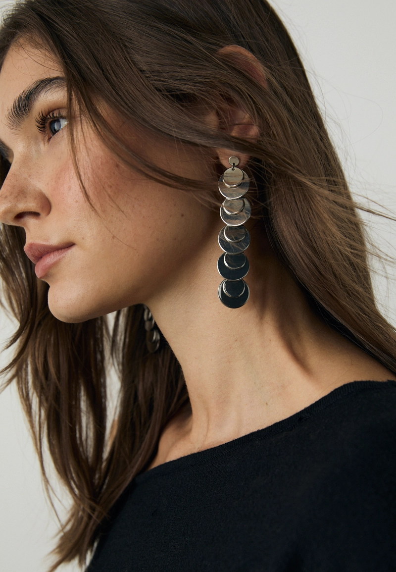 Длинные серьги овальной формы