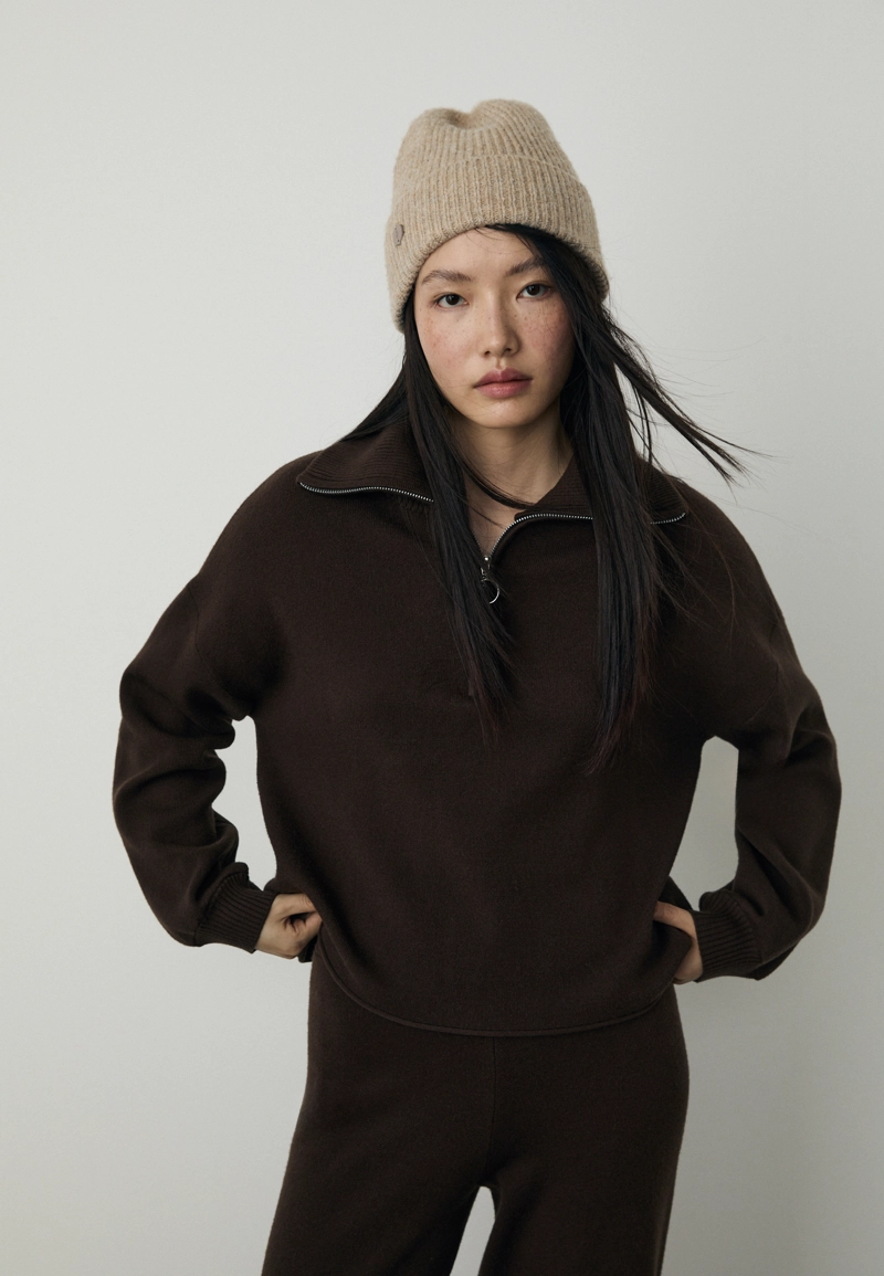 Трикотажный джемпер на молнии