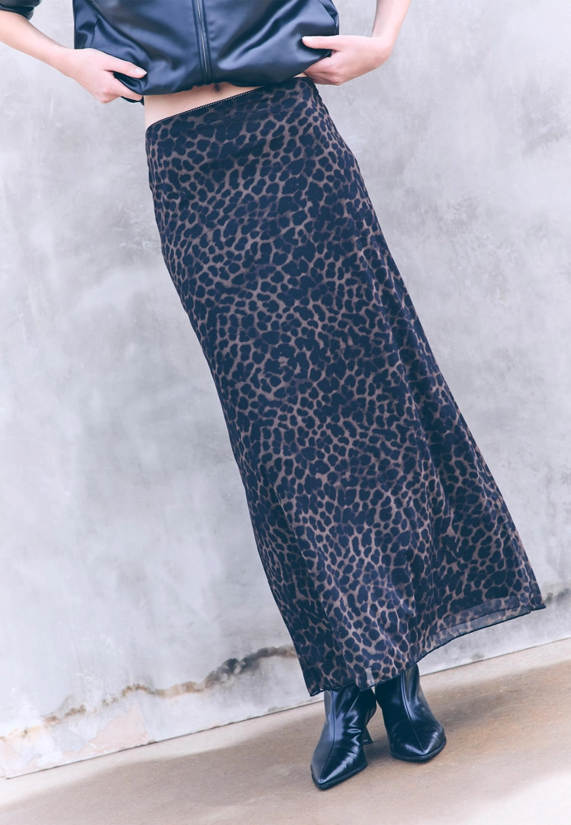 Юбка миди из полупрозрачной ткани с леопардовым принтом
