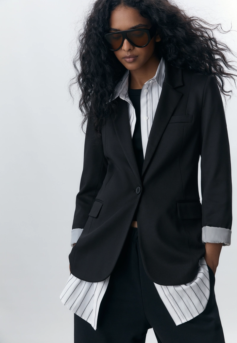 Пиджак зауженного кроя