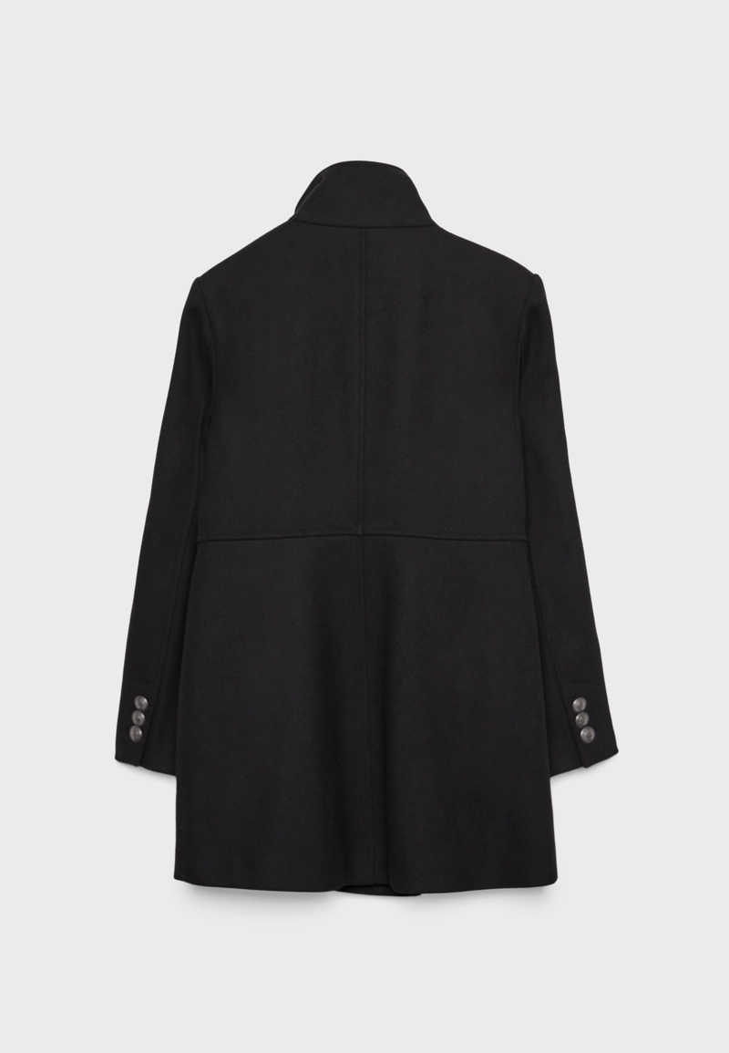 Двубортное пальто