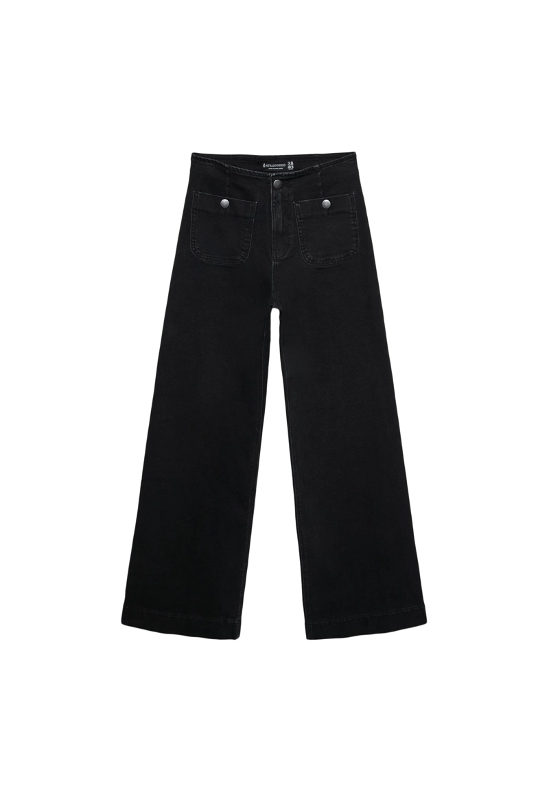 Джинсы D77 в минималистичном стиле с карманами