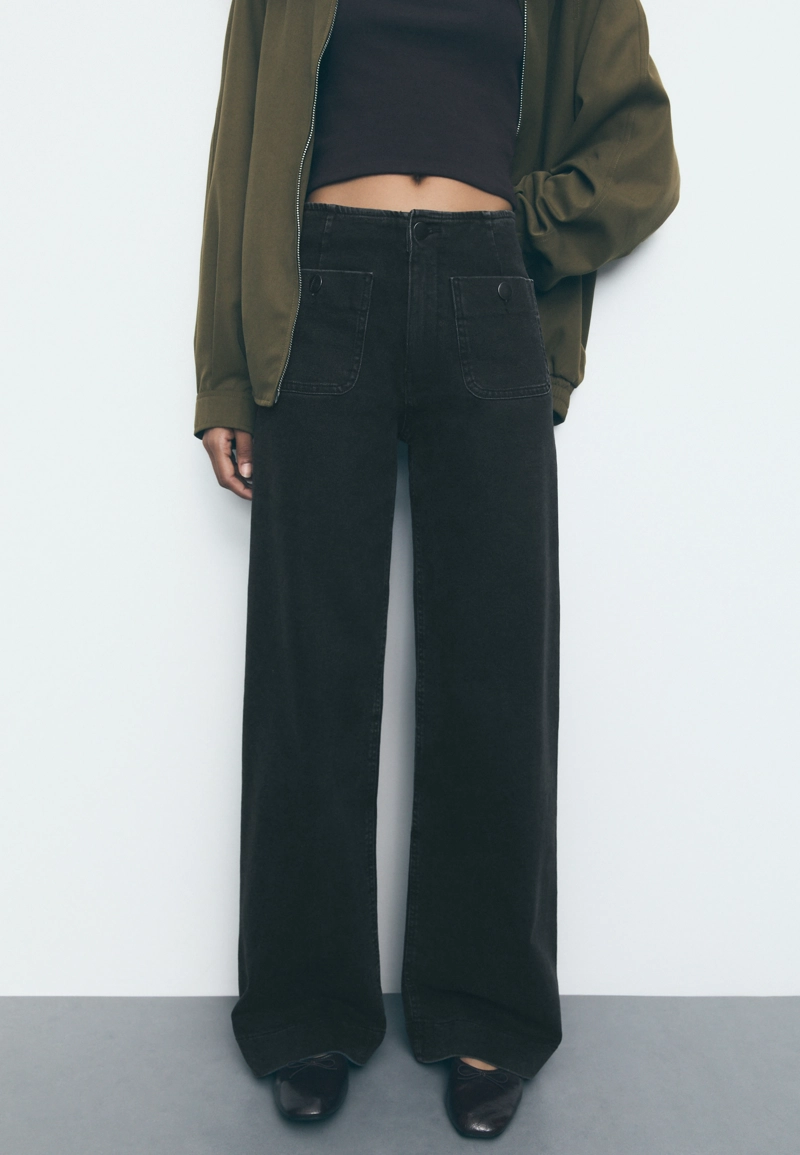 Джинсы D77 в минималистичном стиле с карманами