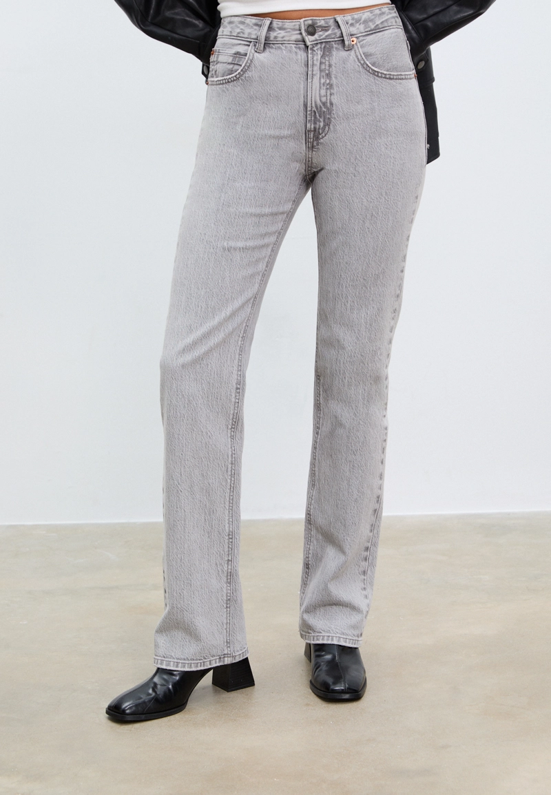 Джинсы прямого кроя D98 с эффектом винтажа