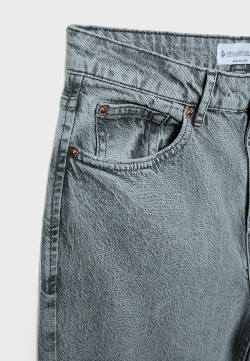 Джинсы прямого кроя D98 с эффектом винтажа