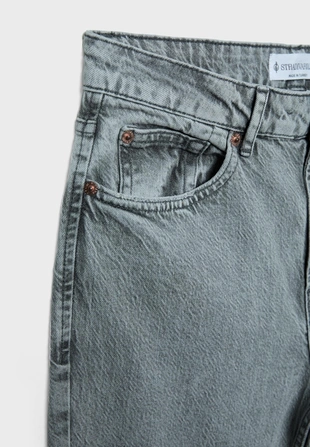 Джинсы прямого кроя D98 с эффектом винтажа- Заказать в России