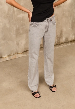 Джинсы прямого кроя D98 с эффектом винтажа- Заказать в России