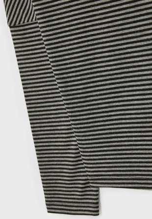 Асимметричная футболка из модала в полоску- Заказать в России