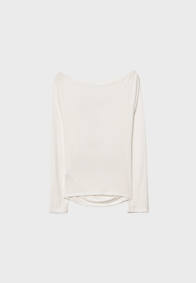 Футболка с асимметричным позиционным принтом