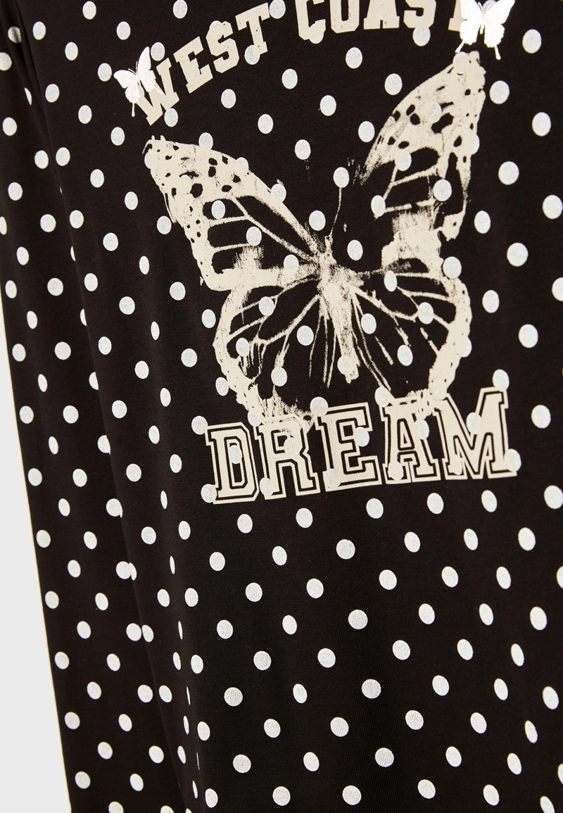 Футболка с вырезом «лодочка» в горошек